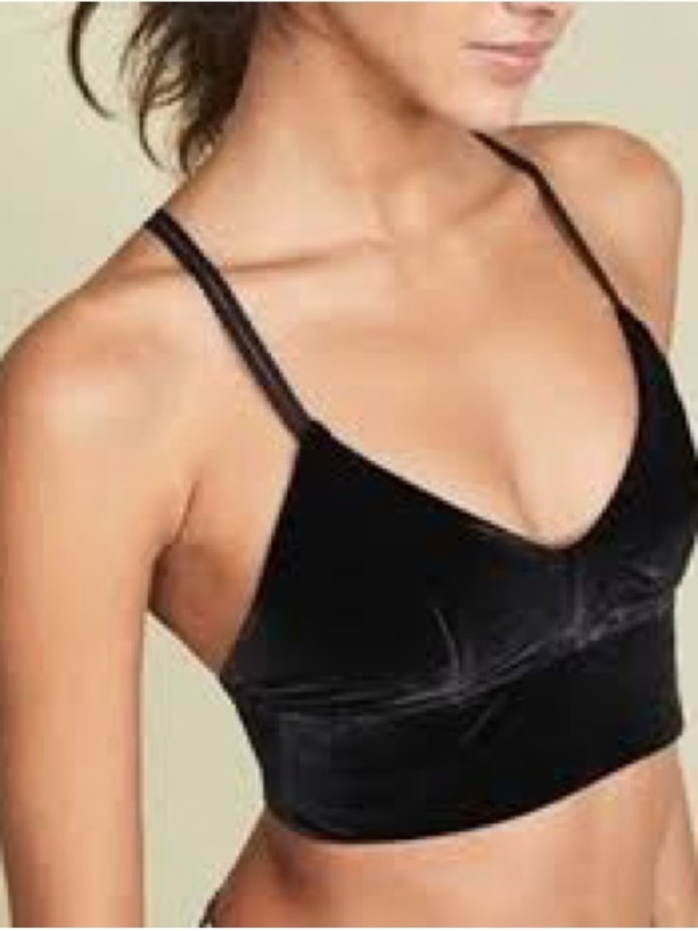 Beyond Yoga Black V-Neck Velvet Bralette – Women’s Intimates Small